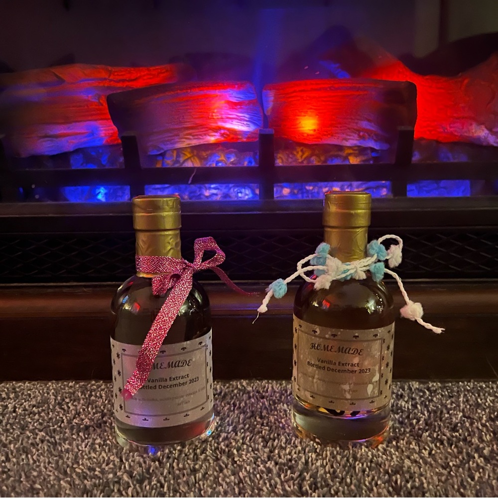 Homemade vanilla extract - Picture 2 of 2